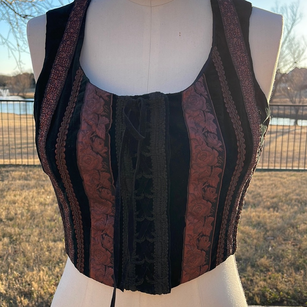 Bisou-Bisou by Michelle Bohbot Vest